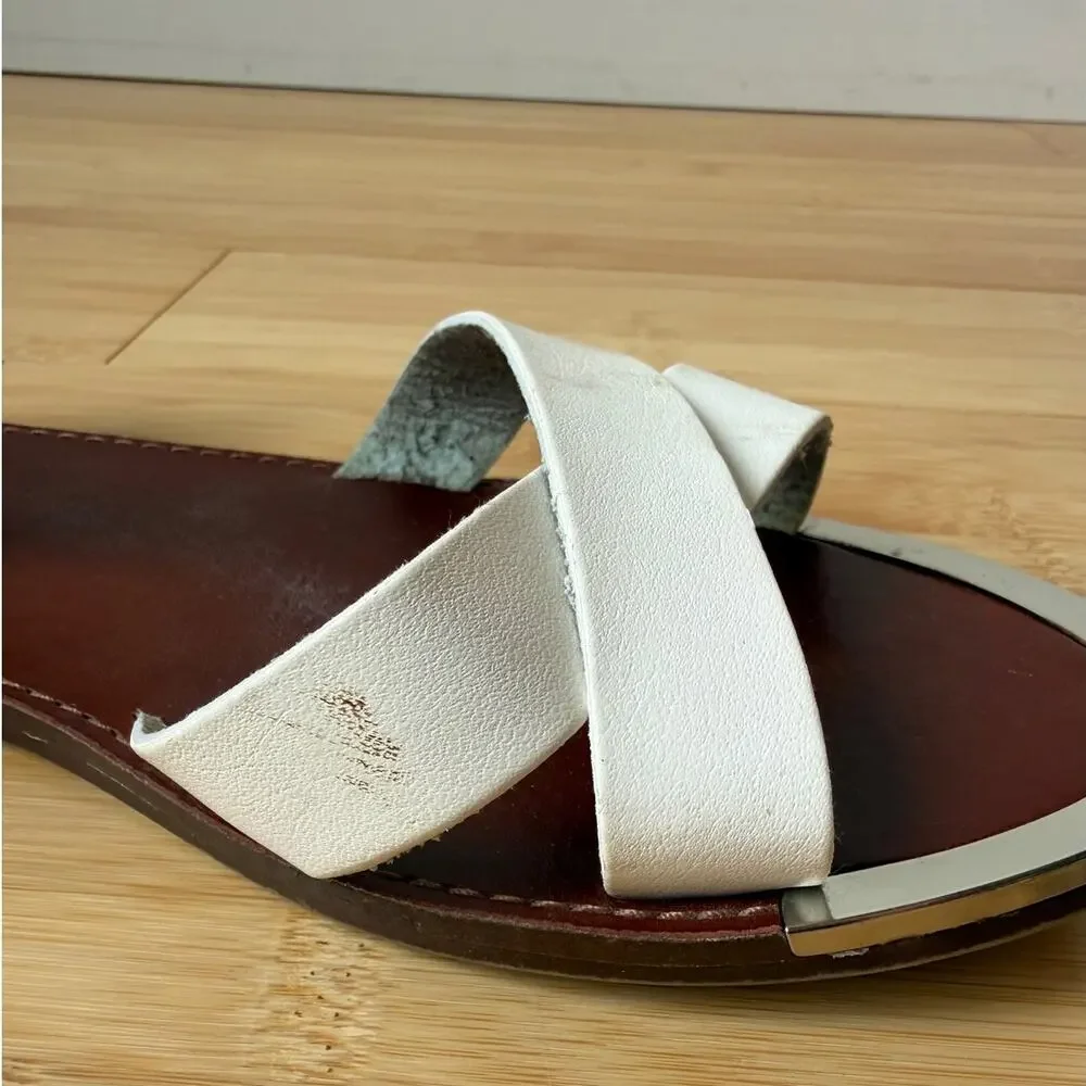 Steve Madden Bayle-R White Sandals Vegan Leather Silver Hardware Size 9.5